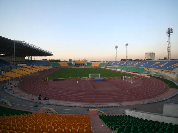 Ortalyq stadıon